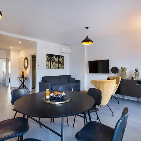 Yellow Duboy D'angers 2 Bedrooms *