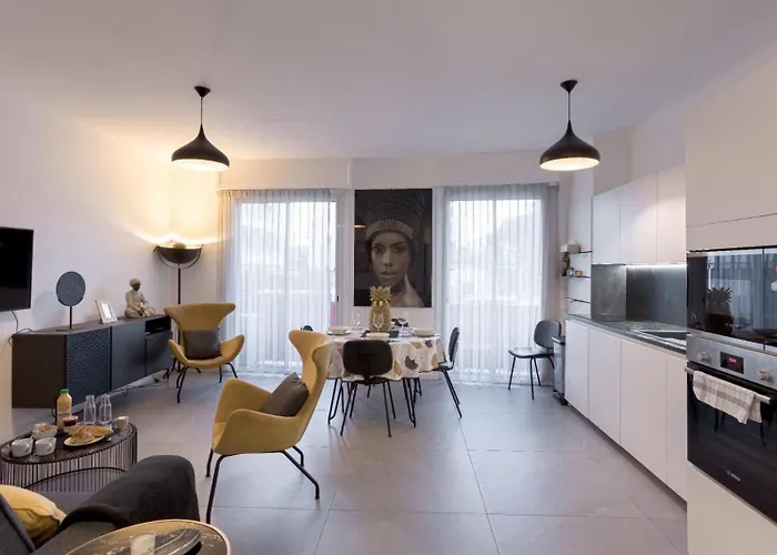Yellow Duboy D'angers 2 Bedrooms * Cannes